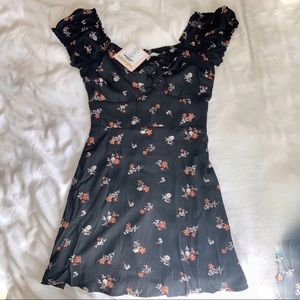 Flowery tie front summer dress